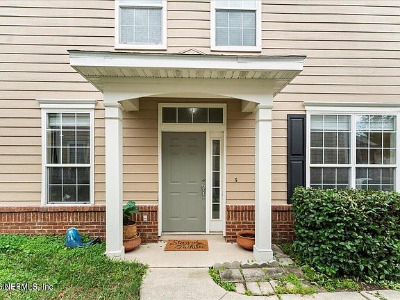 3rd image of 4134 CROWNWOOD Drive