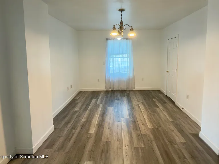 512 Emmett St — Photo 5