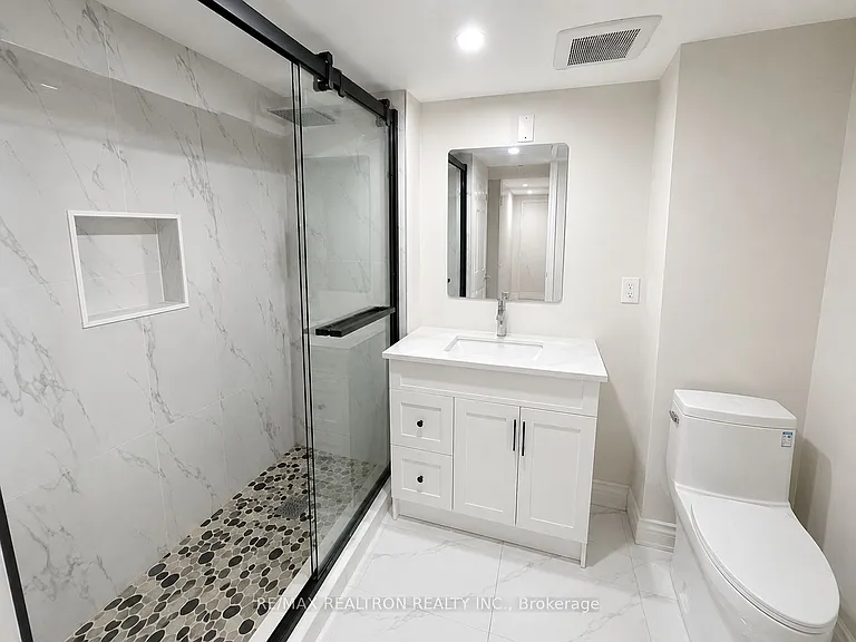 9 Captain Francis Dr #BASEMENT — Photo 7