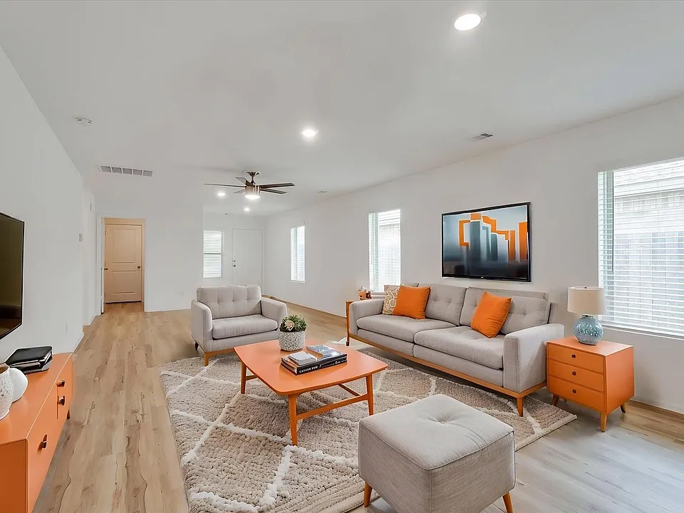 7814 Switchgrass Creek Dr