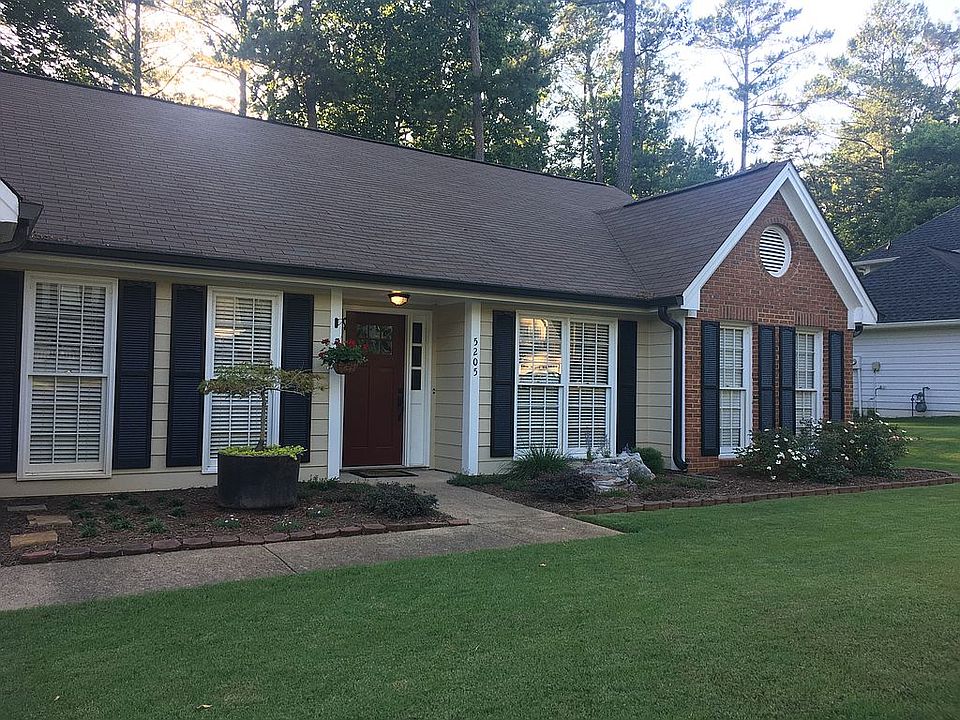 2nd image of 5205 Michaels Way