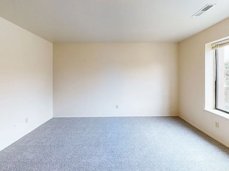 Trappers Cove Apartments — Photo 49