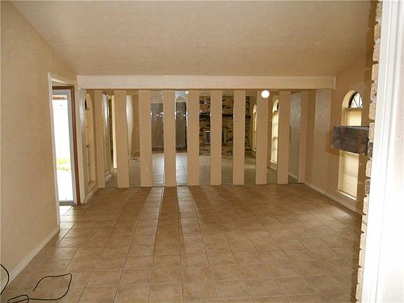 2nd image of 3417 Sugarberry Ln