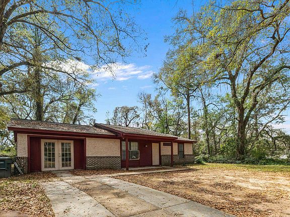 3rd image of 2601 Vassar Rd