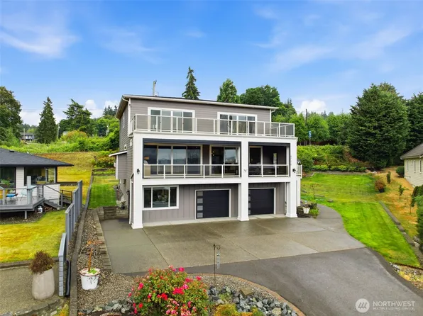 6718 Water Street NE, Tacoma, WA 98422