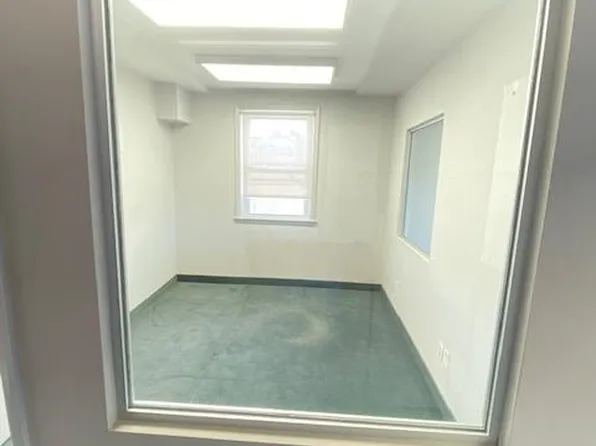 7400 Bergenline Avenue image 16 of 28