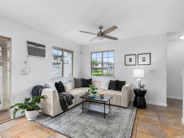 91-1171 Kaiau Ave APT 207, Kapolei, HI 96707