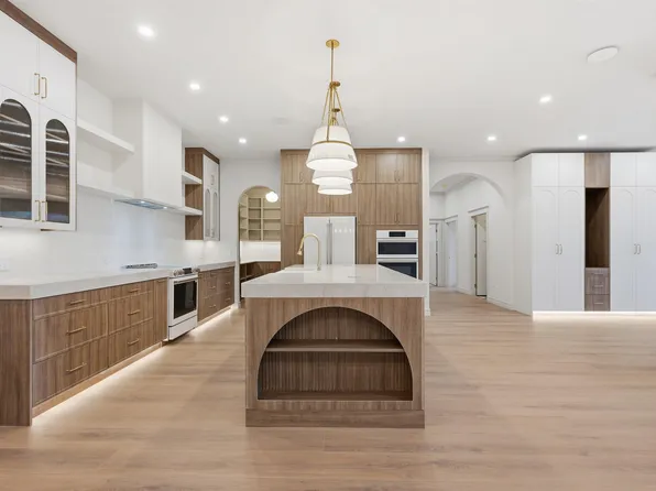 35 George Cyril Dr, Lawrencetown, NS B2Z 1E1