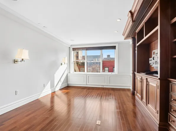 211 East 18th Street image 1 of 9