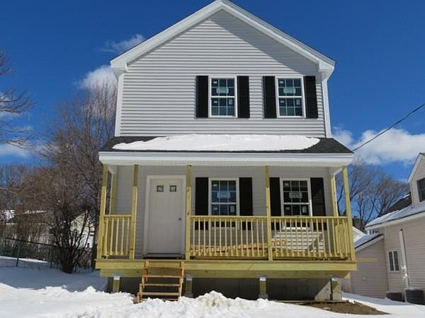 2nd image of 116 Bay State Rd