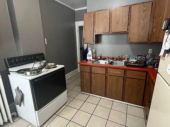 4th image of 1201-1205 1/2 E 2nd St #3a49e7a71