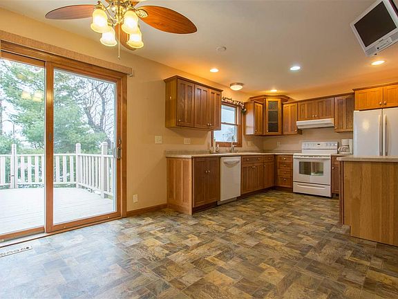 5th image of 2714 Linda Ct