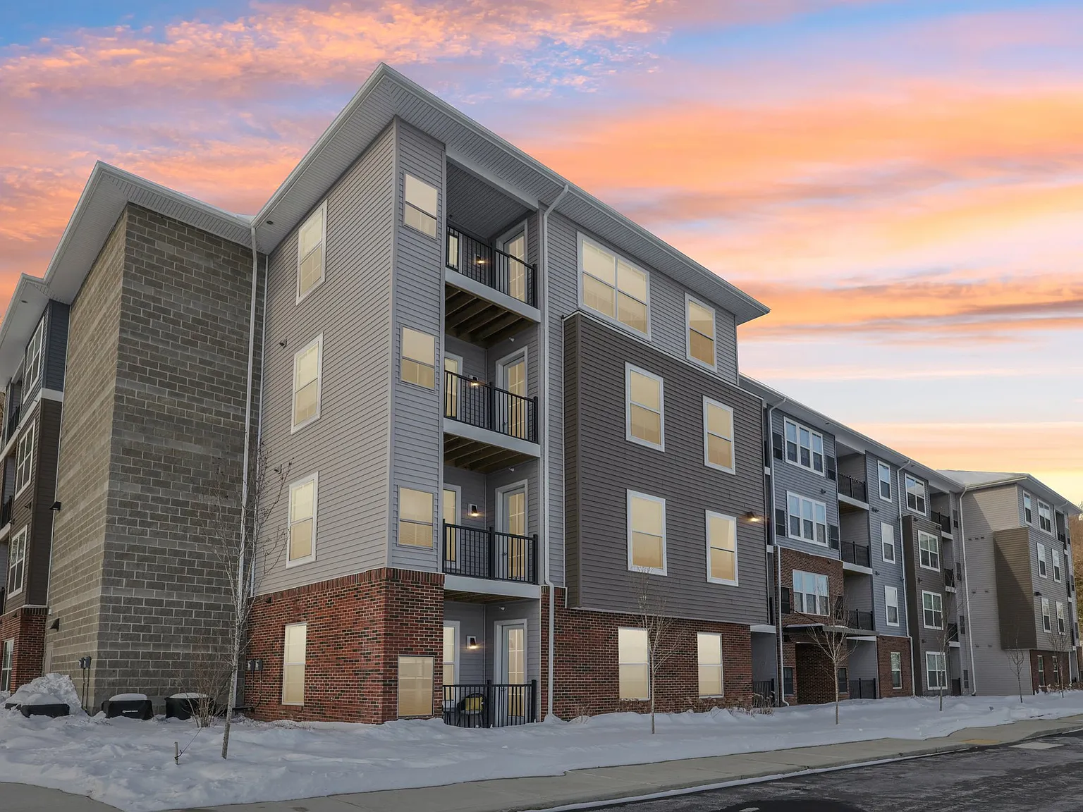 Berkshire Apartments — Photo 1
