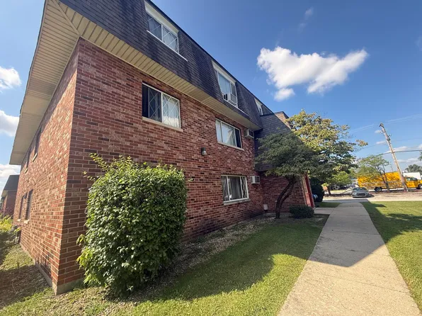 17114 71st Avenue, 17114 71st Ave APT 10, Tinley Park, IL 60477