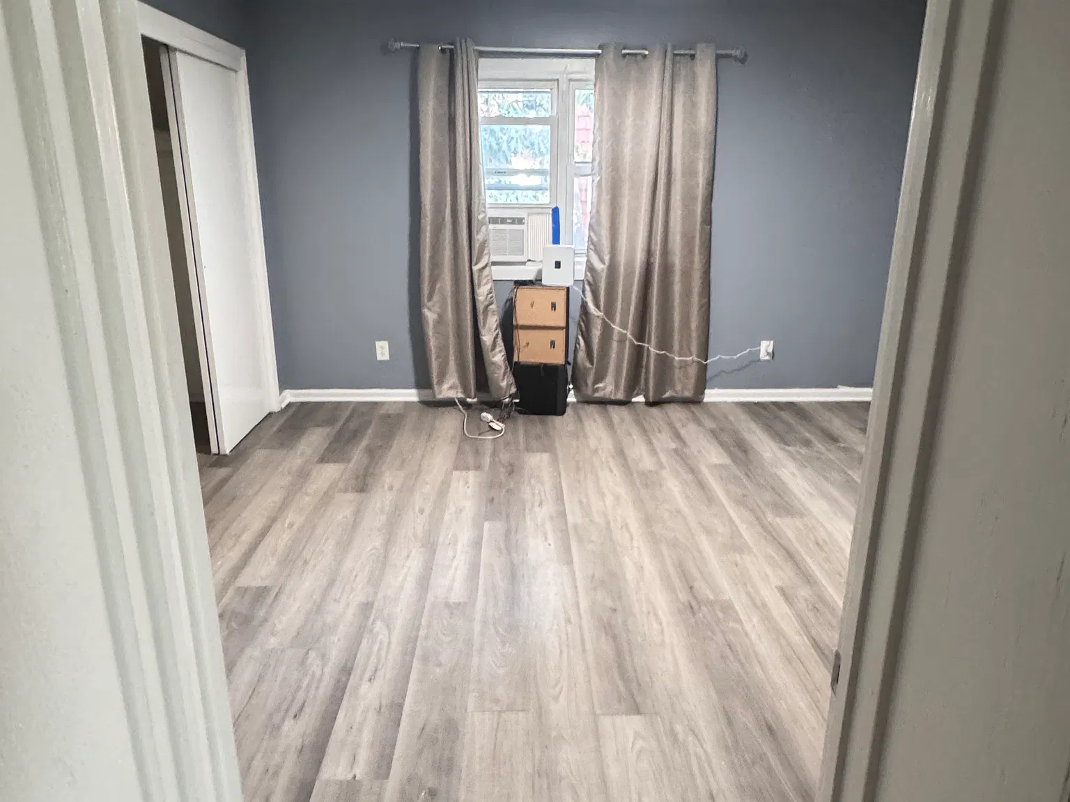 110 Chelsea Ave — Photo 4