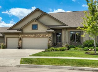 908 Eagle Creek Blvd SW, Altoona, IA 50009