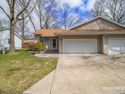 4468 Spruce Ct, Norton Shores, MI, 49441