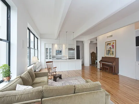 Sold by Sotheby's International Realty | media 2