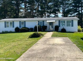 504 Rosalind Rd, Freehold, NJ 07728