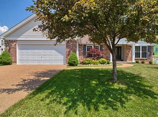 90 Bristol Crest Ct, Wentzville, MO 63385