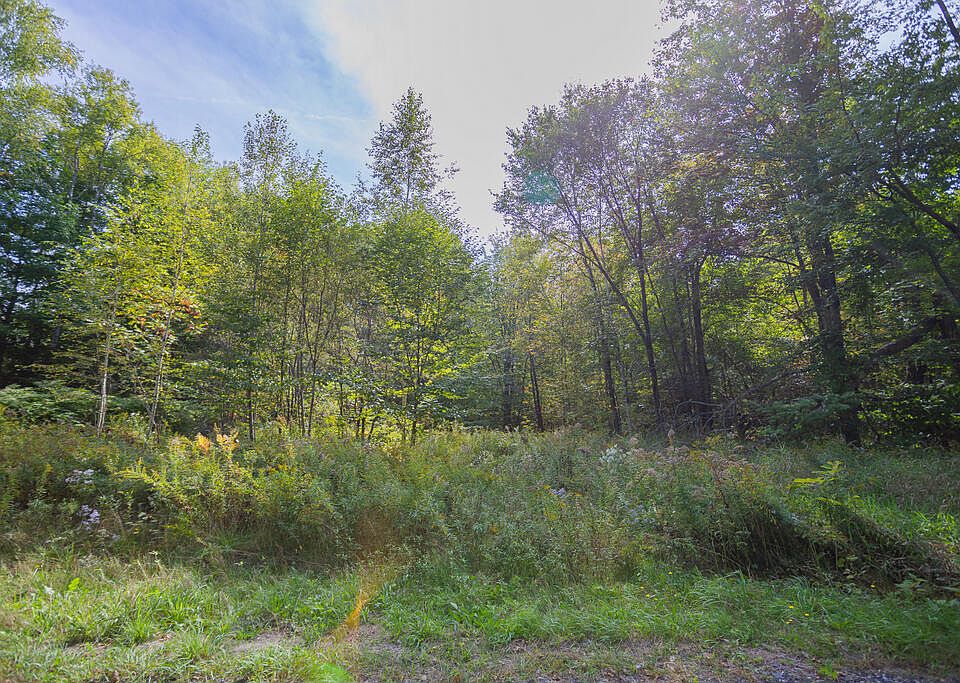 2nd image of 25 Colby Miller Road