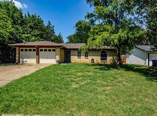 548 NW Newton Dr, Burleson, TX 76028