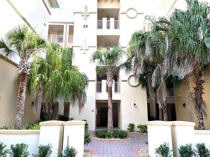 1st image of 35 Riverview Bnd S Unit 1821