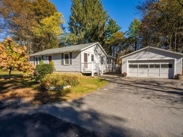 30 Welch Point Road, Winthrop, ME 04364