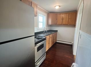 20 Lilac St, Pawtucket, RI 02860