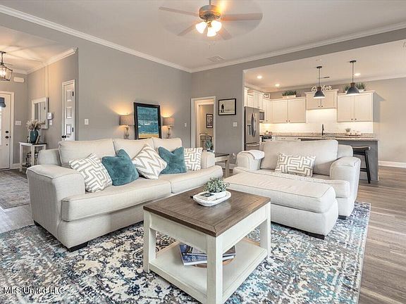 5th image of 630 Millers Way