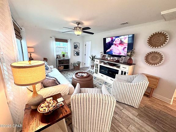 4th image of 21809 Palm Ave