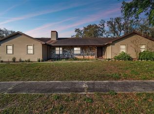 618 King Henry Ct, Seffner, FL 33584