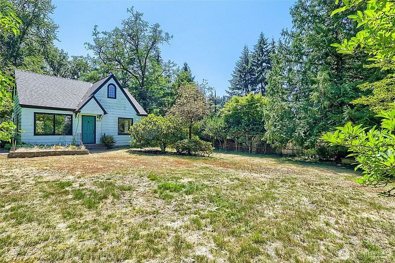 2nd image of 7637 NE 165th Street