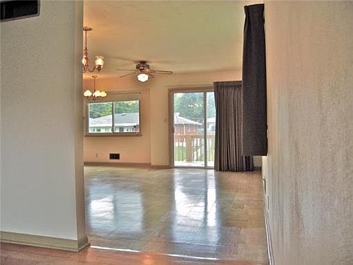 5th image of 1710 NE 67th Pl
