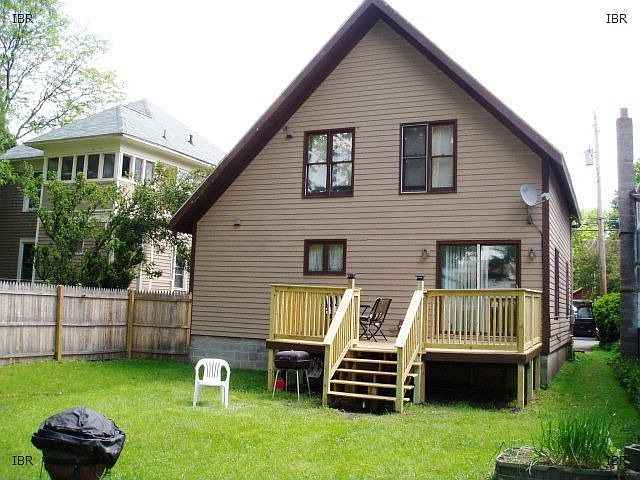 2nd image of 306 S Plain St