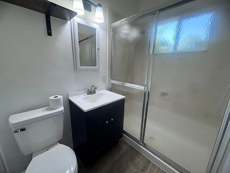 1559 Virginia Ave — Photo 12