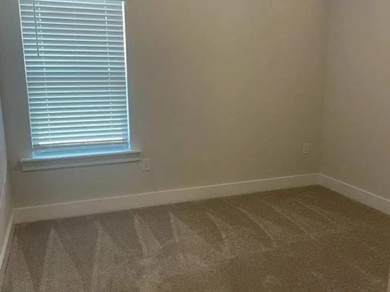 1718 Grouse St — Photo 11