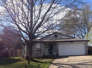 4 Canary Ct, Mansfield, TX 76063