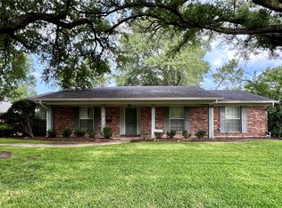 6048 River Rd, Shreveport, LA 71105