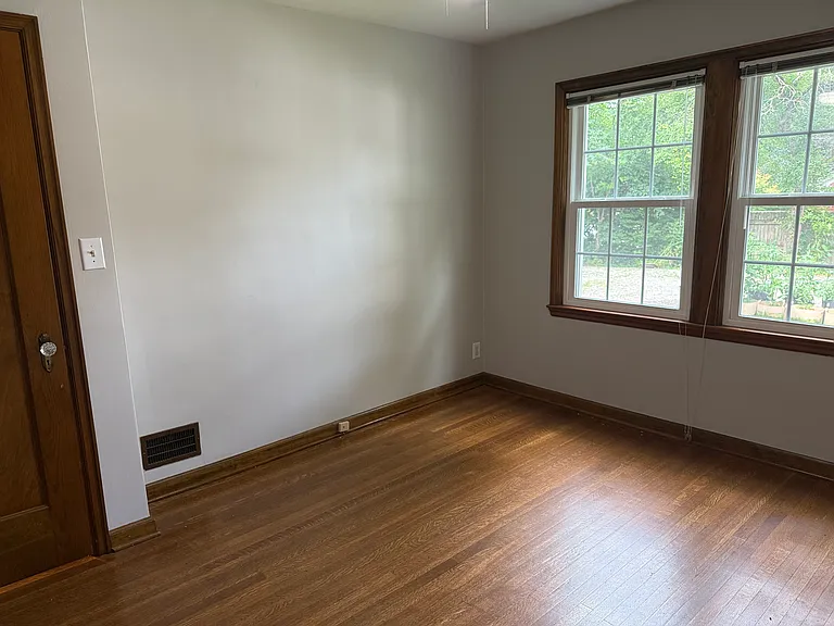 7053 N College Ave — Photo 25