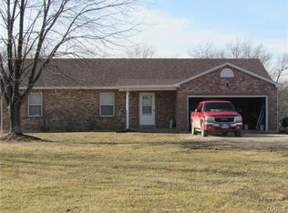 104 Roice Ln, Winfield, MO 63389