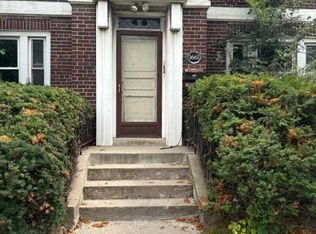 1661 Bathurst St #1, Toronto, ON M5P3J8