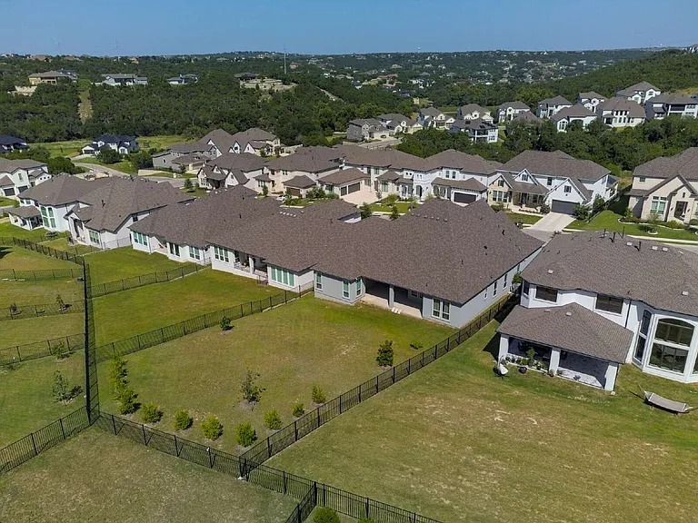 921 Trevi Fontana Dr — Photo 46
