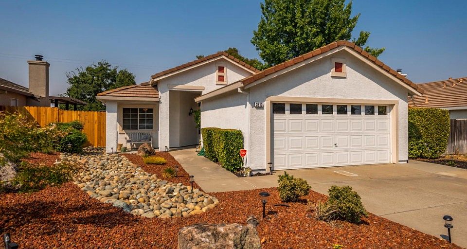 1st image of 3513 Alder Canyon Way