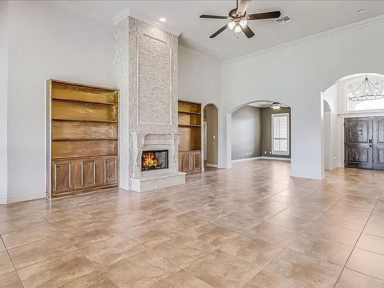 6241 Lago Vista Dr — Photo 8