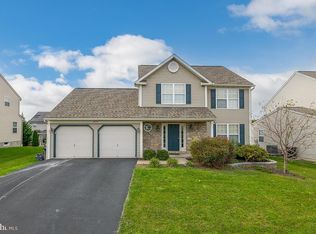 1026 Rosebud St, Reading, PA 19605