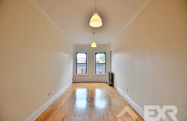 Rented by EXR | media 17