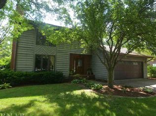 706 Market St, Gridley, IL 61744