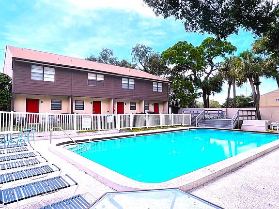4th image of 6119 Memorial Hwy #16875114