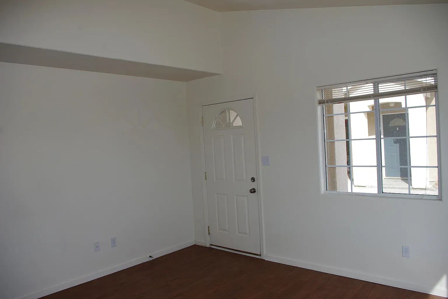 2 bed, 1.5 bath, 1140 sqft, $1,850 — Photo 4
